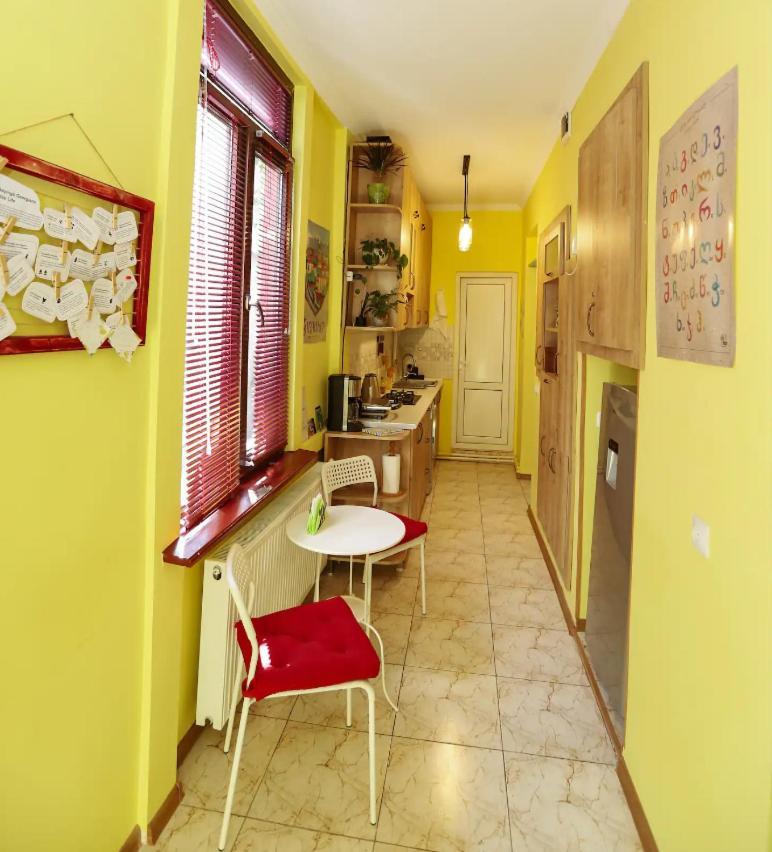 Old Tbilisi Colors Apartment Exterior photo