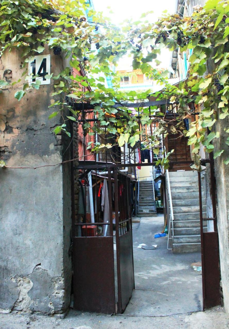 Old Tbilisi Colors Apartment Exterior photo