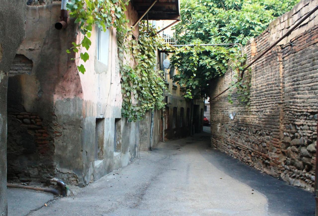 Old Tbilisi Colors Apartment Exterior photo